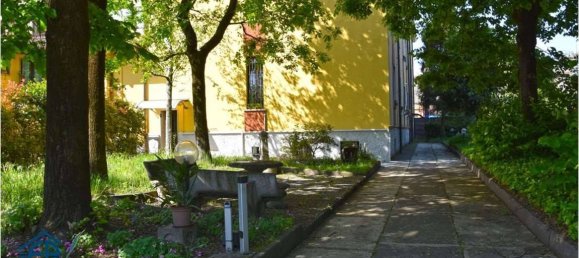 1 bedroom Apartment in Milan, Italy No. 272534 4