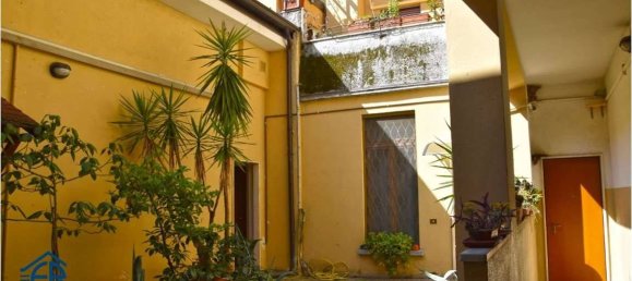 1 bedroom Apartment in Milan, Italy No. 272534 3