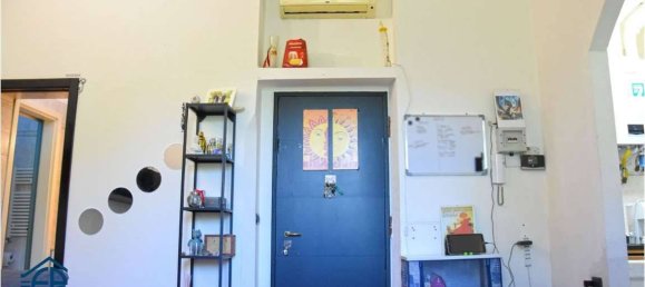 1 bedroom Apartment in Milan, Italy No. 272534 5