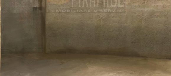 1-Zimmer Garage in Tortoreto, Italy, Nr. 34197 2