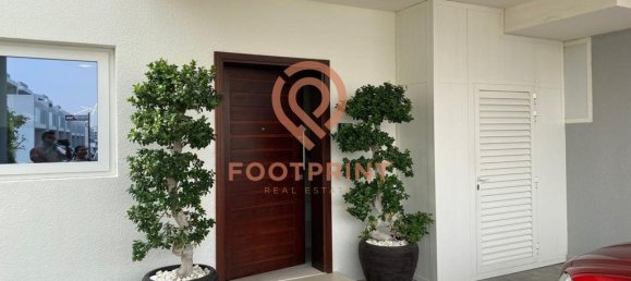 Adosado de 3 dormitorios en Dubai, UAE No. 24016 10