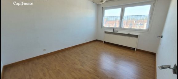 2 bedrooms Apartment in Sarreguemines, France No. 238470 4