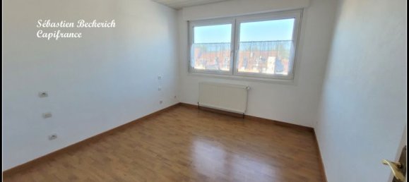 2 bedrooms Apartment in Sarreguemines, France No. 238470 3