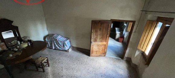 3 Schlafzimmer Wohnung in Terranuova Bracciolini, Italy, Nr. 308293 5