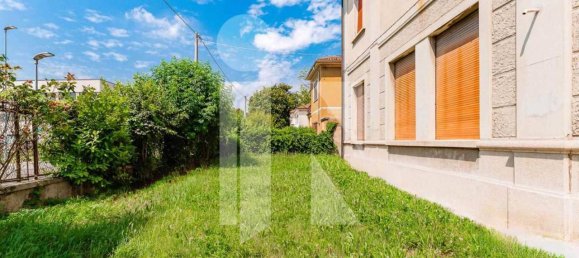 Casa de 29 habitaciónes en Mantua, Italy No. 246244 19