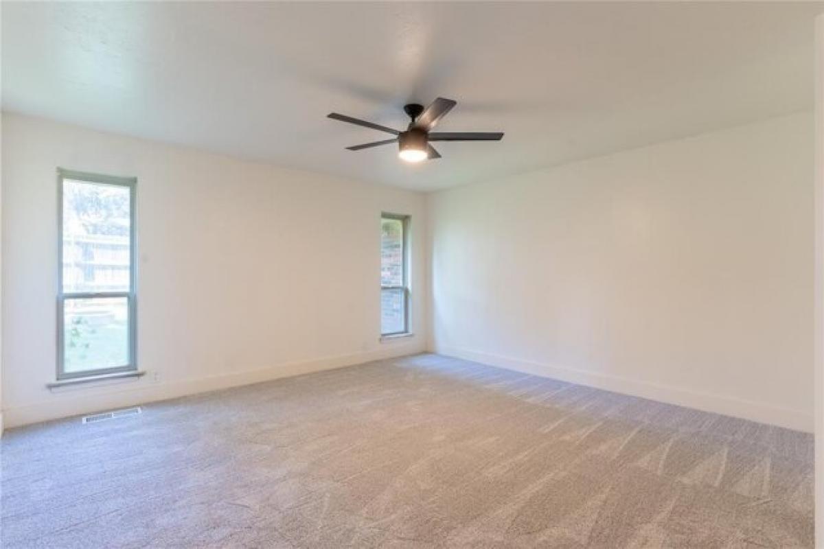 3 bedrooms House in Edmond, USA No. 379465