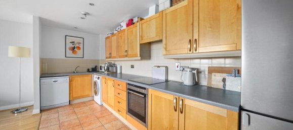 2 bedrooms Apartment in London, United Kingdom No. 12603 8