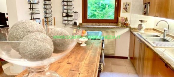 Вилла с 6 комнатами в Казьер, Италия № 234469 3