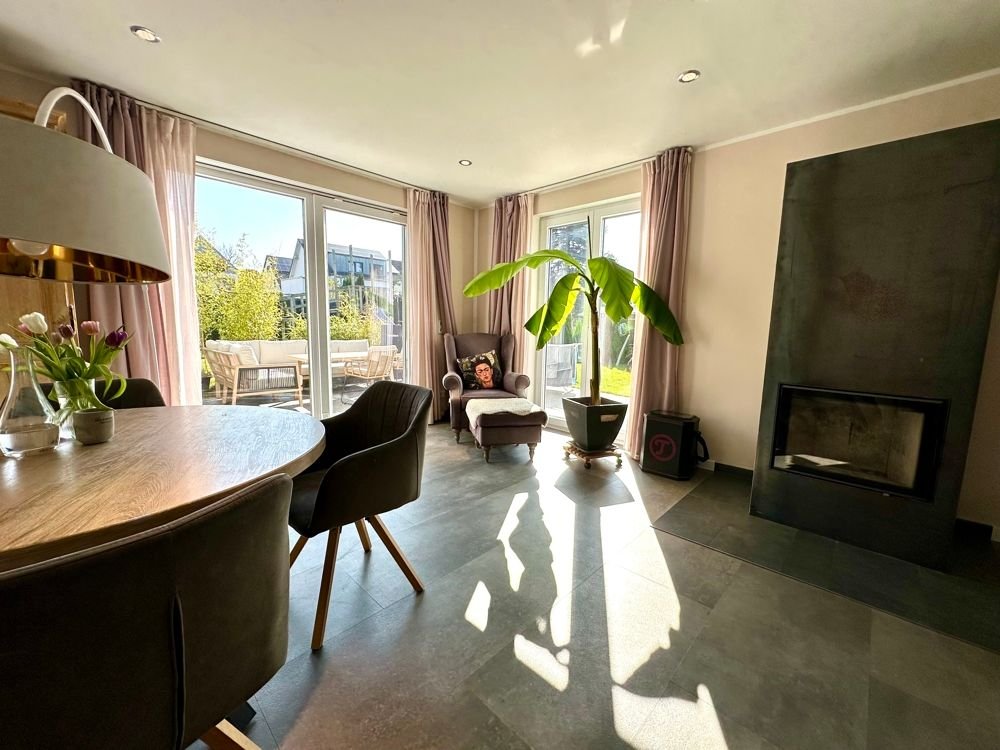 Casa de 4 divisões em Mulheim an der Ruhr, Germany N.º 26926