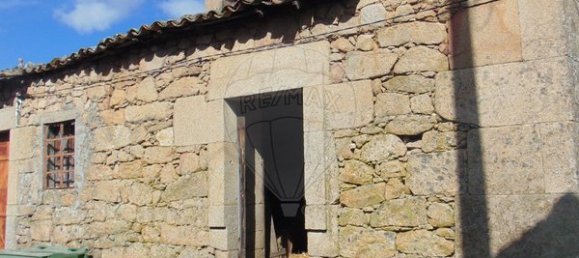 3 bedrooms House in Trancoso, Portugal No. 27670 2