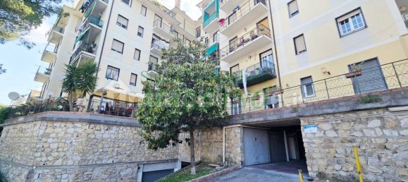 2 bedrooms Apartment in Genoa, Italy No. 352394 24