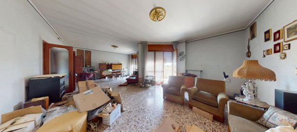 4 bedrooms Apartment in Surbo, Italy No. 326048 5