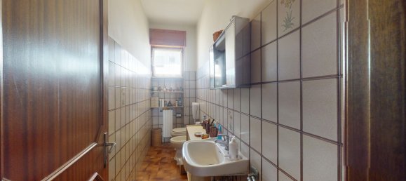 4 bedrooms Apartment in Surbo, Italy No. 326048 11