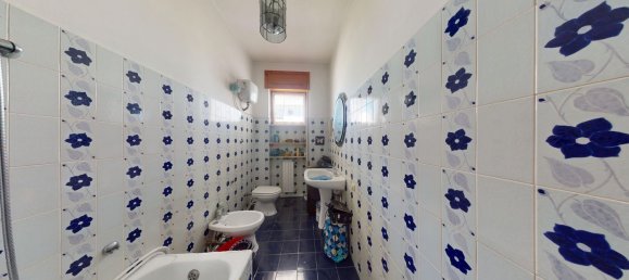 4 bedrooms Apartment in Surbo, Italy No. 326048 12