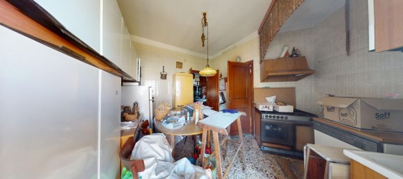 4 bedrooms Apartment in Surbo, Italy No. 326048 7