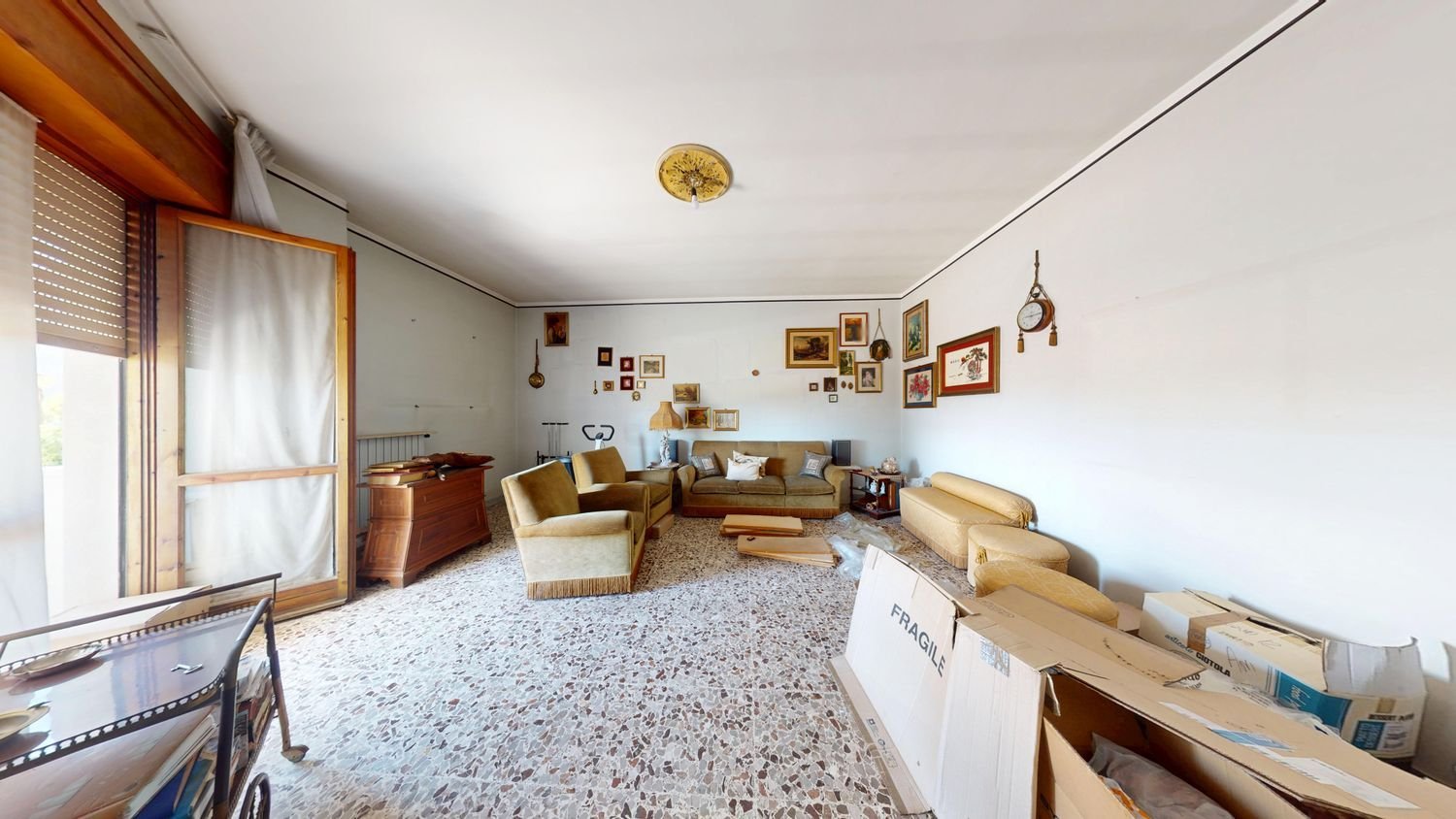 4 bedrooms Apartment in Surbo, Italy No. 326048