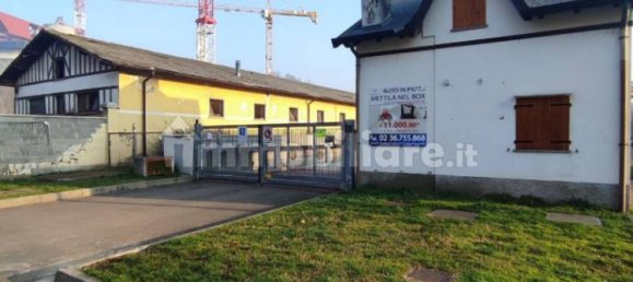 14m² Garage in Milan, Italy No. 244414 2