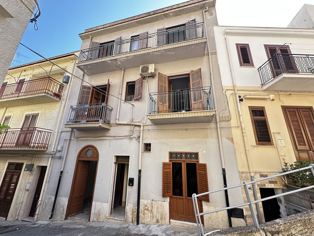 6 bedrooms House in Castellammare del Golfo, Italy No. 332753