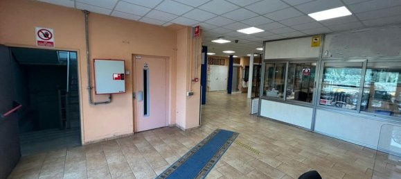 Propriété commerciale à Montcada i Reixac, Spain 4000m² No. 176680 10