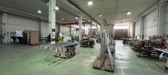 Propriété commerciale à Montcada i Reixac, Spain 4000m² No. 176680 18