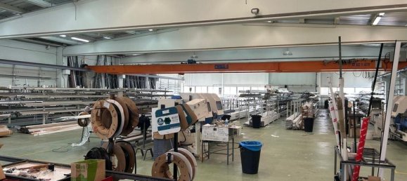 Propriété commerciale à Montcada i Reixac, Spain 4000m² No. 176680 31