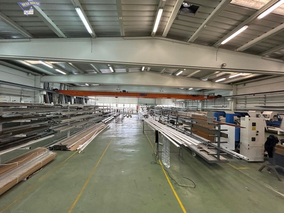 Propriété commerciale à Montcada i Reixac, Spain 4000m² No. 176680