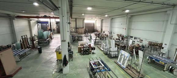 Propriété commerciale à Montcada i Reixac, Spain 4000m² No. 176680 16