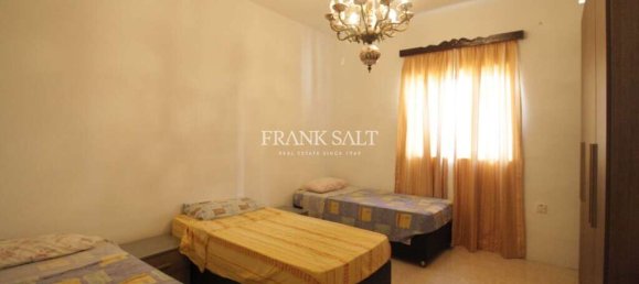 Casa de 4 dormitorios en Zejtun, Malta No. 8066 12