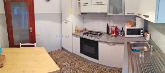 3-salle Appartement à Siena, Italy No. 72360 2