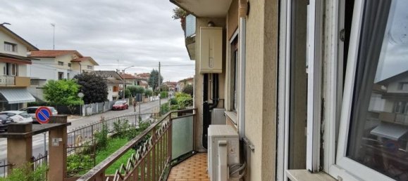 3 bedrooms Apartment in Pordenone, Italy No. 317869 4