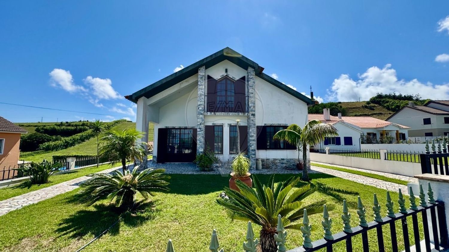 4 bedrooms House in Horta, Portugal No. 23829