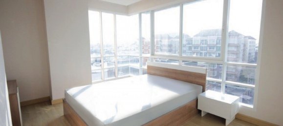 Apartamento com 2 quartos em condomínio em Din Daeng, Thailand N.º 64049 10