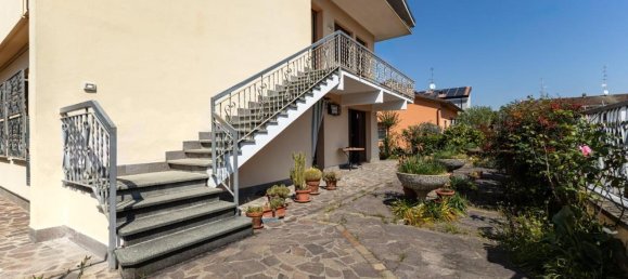 Villa de 8 habitaciónes en Novi di Modena, Italy No. 102807 23