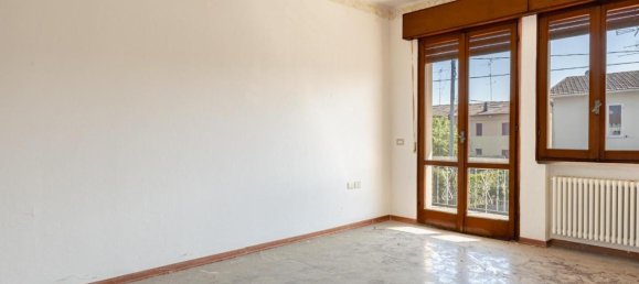 Villa de 8 habitaciónes en Novi di Modena, Italy No. 102807 16