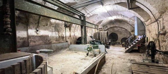 Casa de 6 divisões em Gumpoldskirchen, Austria N.º 99084 6