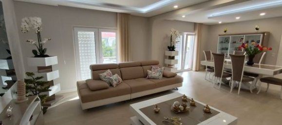 Casa de 5 dormitorios en Quarteira, Portugal No. 57286 2