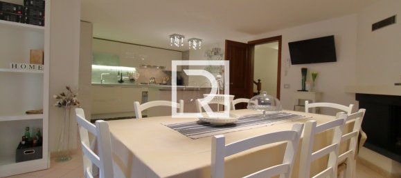 3 Schlafzimmer Villa in Ravenna, Italy, Nr. 221418 24