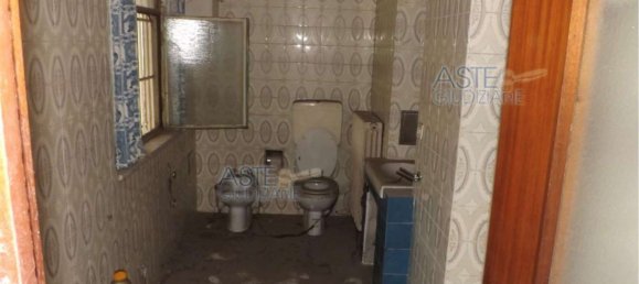 5 bedrooms House in Mondovì, Italy No. 381574 30