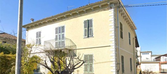 5 bedrooms House in Mondovì, Italy No. 381574 4