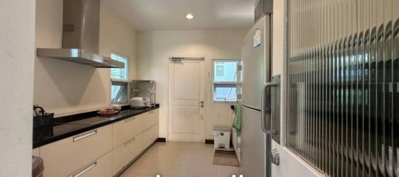 4 bedrooms Villa in Pattaya, Thailand No. 16748 8