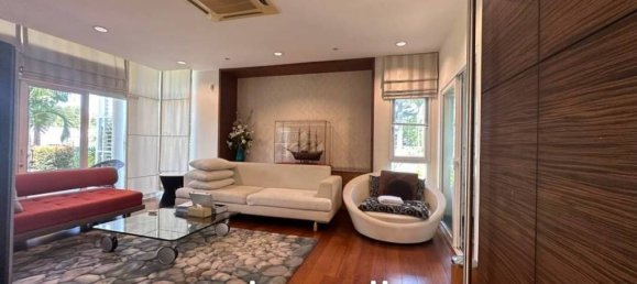 4 bedrooms Villa in Pattaya, Thailand No. 16748 4