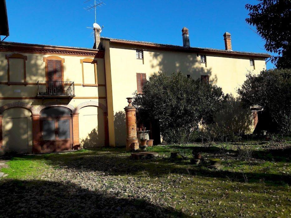 14 rooms House in Mordano, Italy No. 174441