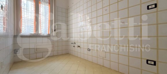 3 rooms Apartment in Pagani, Italy No. 261271 10