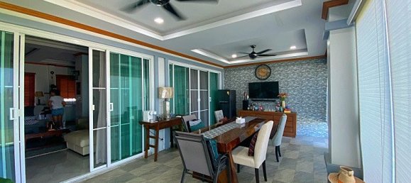 4 bedrooms Cafe / restaurant in Hua Hin, Thailand No. 6457 9