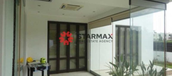 Propiedad comercial de 4 dormitorios en Aradippou, Cyprus No. 139588 15