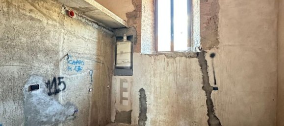5 rooms Apartment in Siena, Italy No. 289102 7