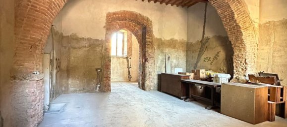 5 rooms Apartment in Siena, Italy No. 289102 18