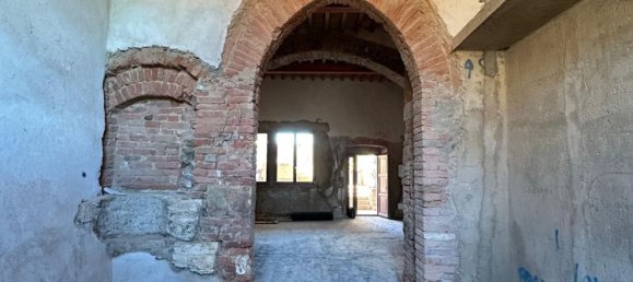 5 rooms Apartment in Siena, Italy No. 289102 3