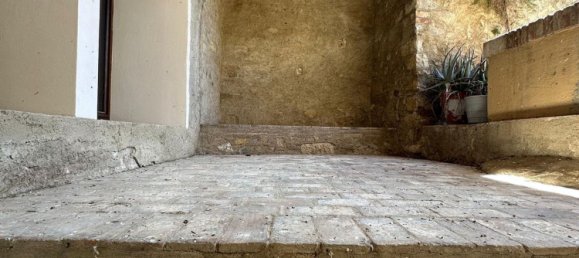 5 rooms Apartment in Siena, Italy No. 289102 17