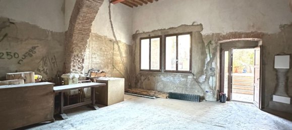 5 rooms Apartment in Siena, Italy No. 289102 20